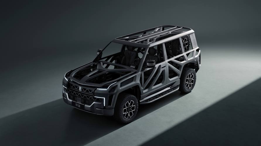 成都33仰望U8硬派越野的科技魅力，国能汽车对传统燃油车市场的冲击